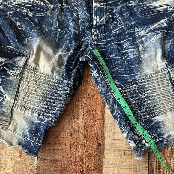 Vintage Style Acid Wash Denim Cargo Shorts Distressed Frayed Hem Waist Sz 36 - Picture 4 of 6
